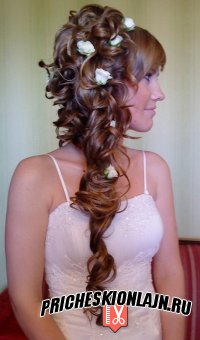 Свадебные причёски с цветами живыми на длинные волосы фото